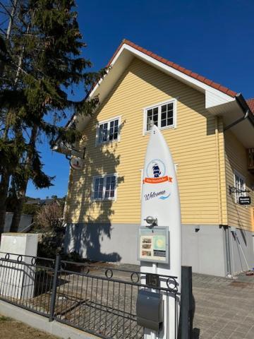 Haus Stoertebeker Appartements - Hotel Garni, Seebad ลุบมิน ภายนอก รูปภาพ