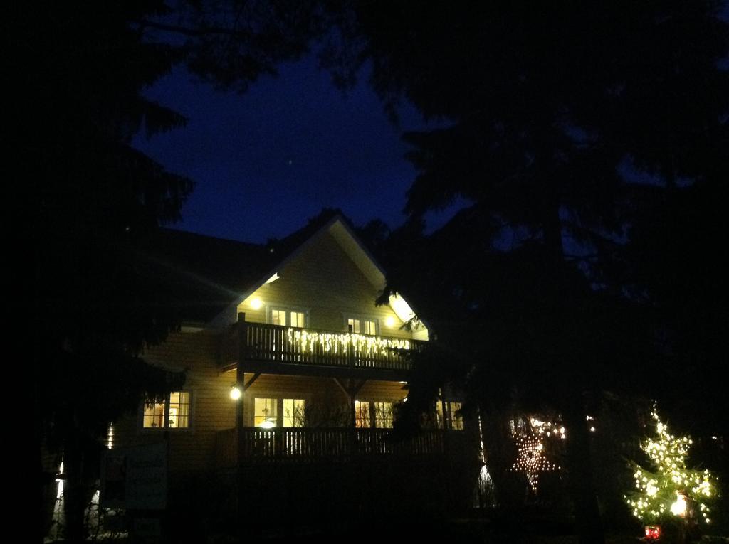 Haus Stoertebeker Appartements - Hotel Garni, Seebad ลุบมิน ภายนอก รูปภาพ