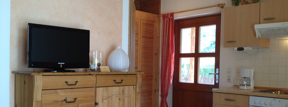 Haus Stoertebeker Appartements - Hotel Garni, Seebad ลุบมิน ภายนอก รูปภาพ