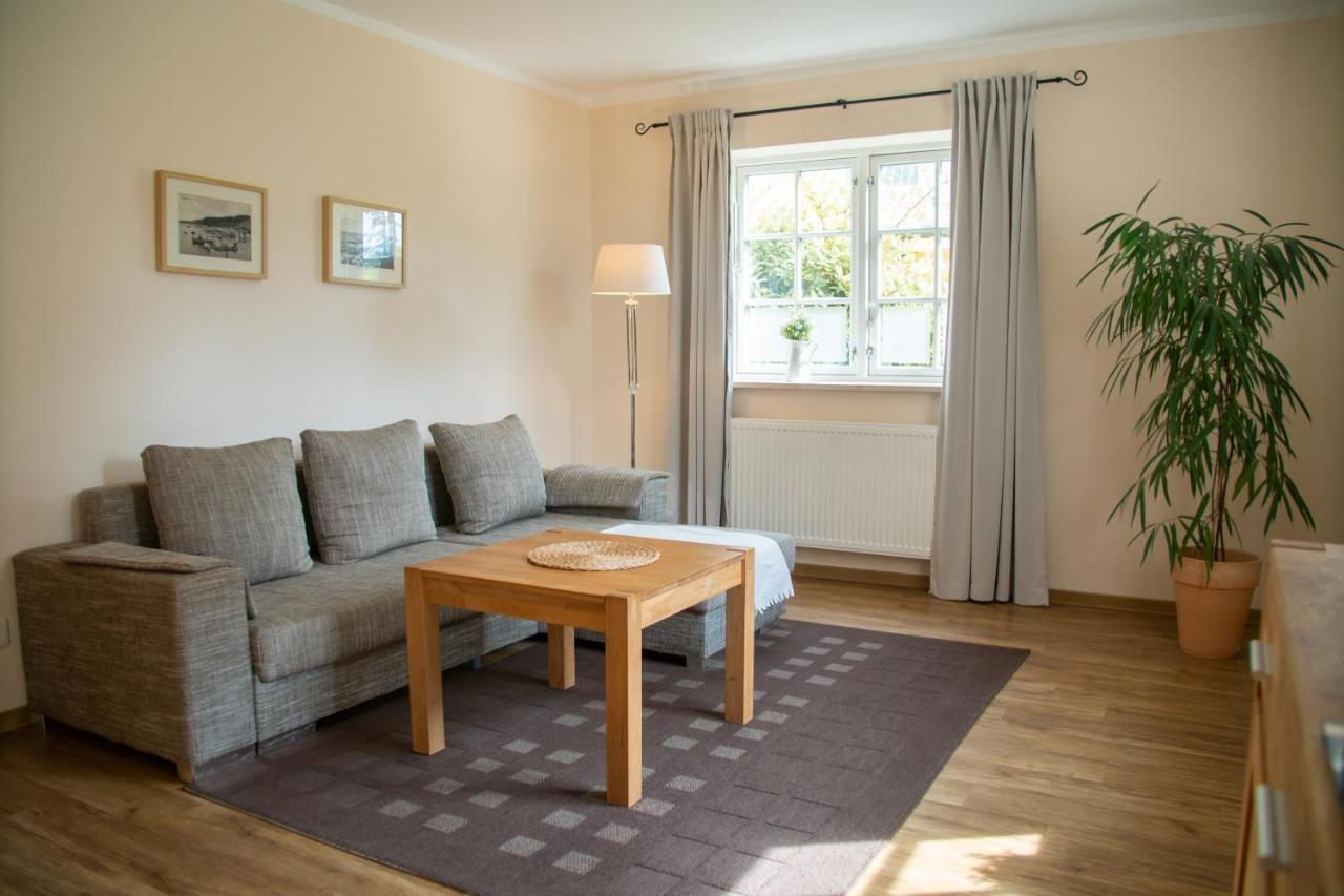 Haus Stoertebeker Appartements - Hotel Garni, Seebad ลุบมิน ภายนอก รูปภาพ