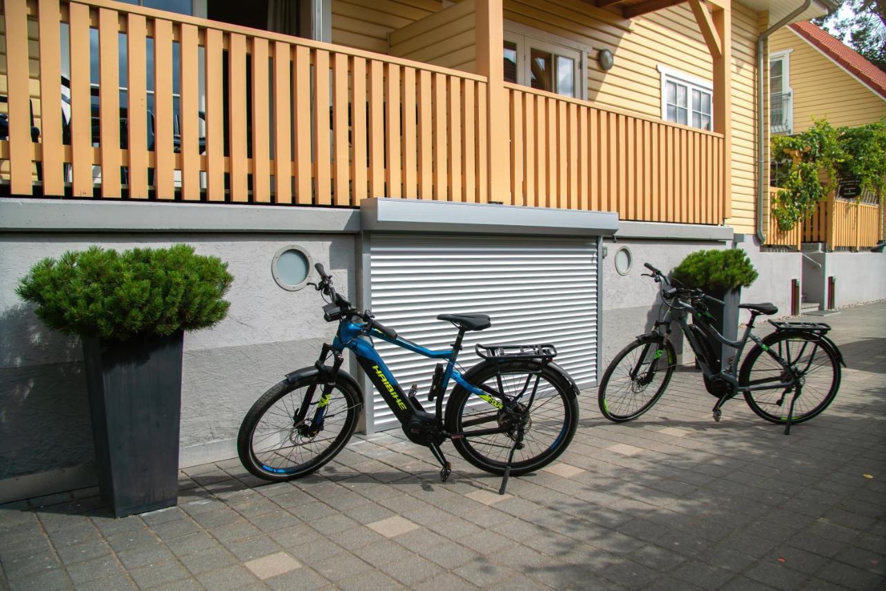 Haus Stoertebeker Appartements - Hotel Garni, Seebad ลุบมิน ภายนอก รูปภาพ
