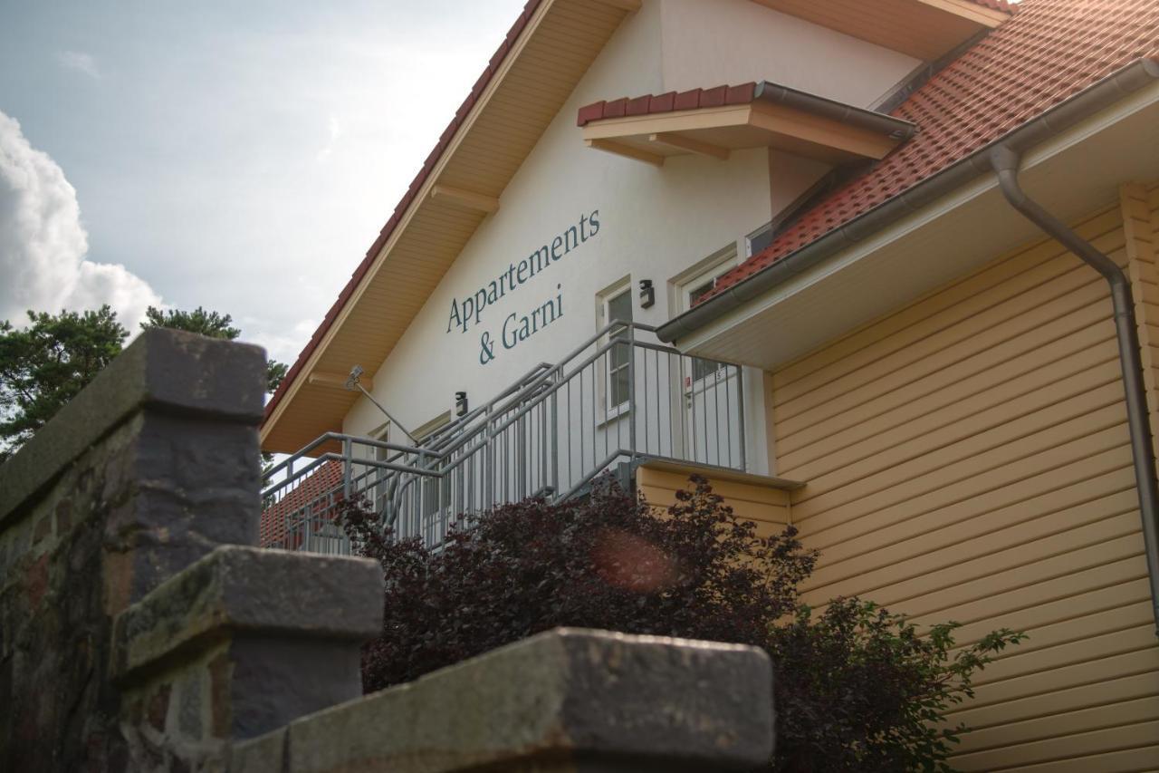 Haus Stoertebeker Appartements - Hotel Garni, Seebad ลุบมิน ภายนอก รูปภาพ